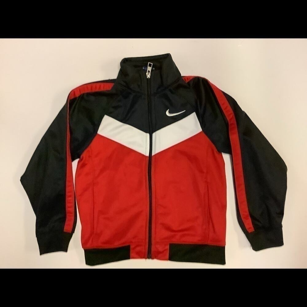 Nike Boys Zip Jacket Size 6
